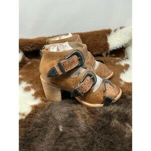 Freebird Violet Studded Buckle Sandals Leather Western Boho Gladiator Sz 7 NEW